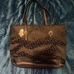 Tommy Hilfiger Black Tote Bag Zip Top